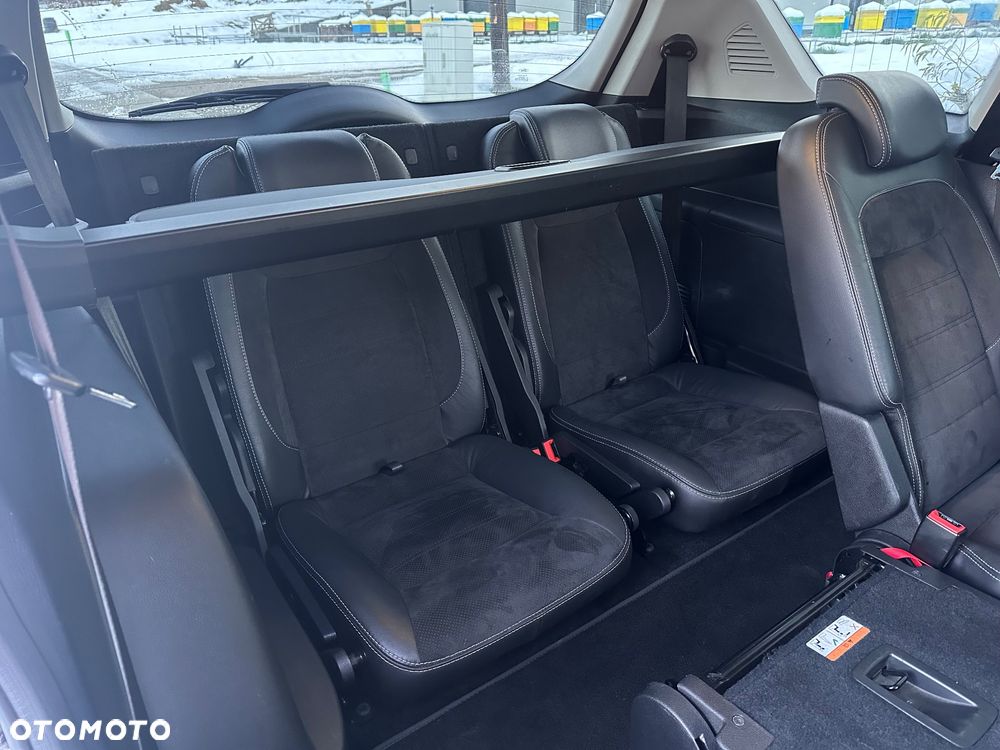 Ford S-Max 2.0 TDCi DPF Titanium X - 24