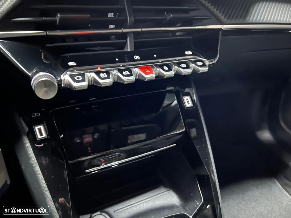 Peugeot 2008 1.2 Hybrid Allure e-DCS6 - 31