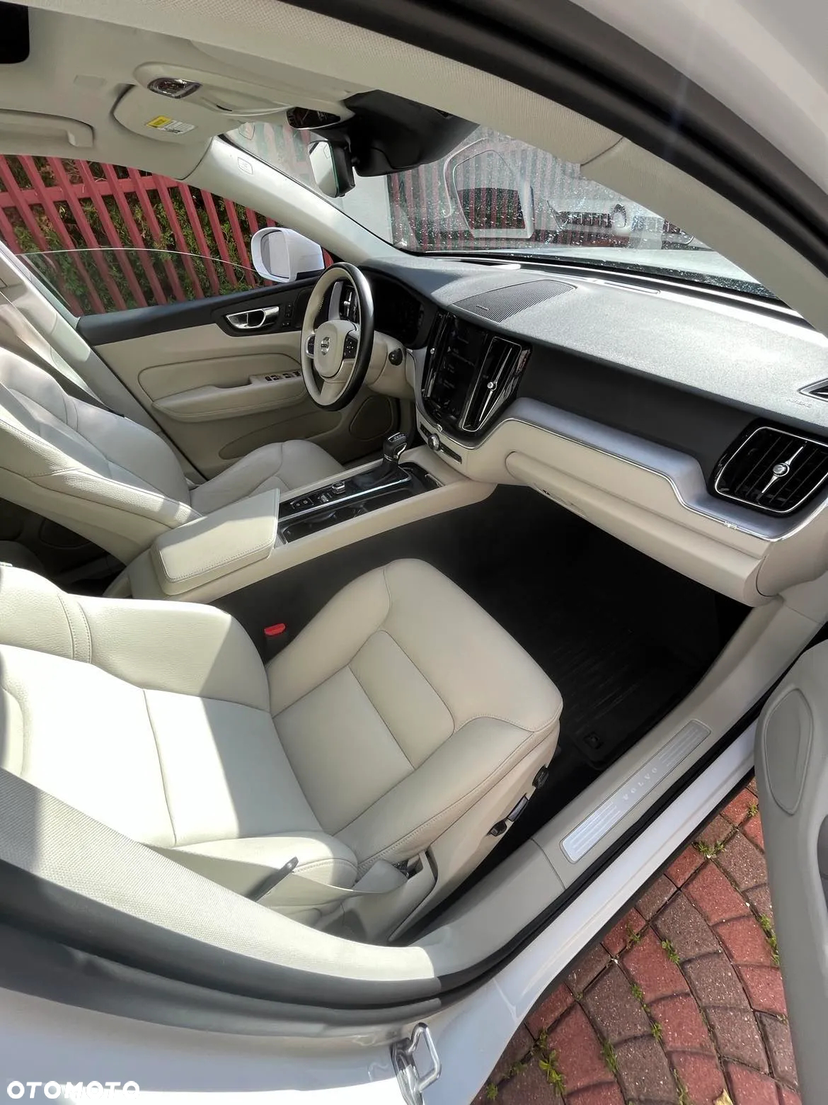 Volvo XC 60 T5 AWD Momentum - 10