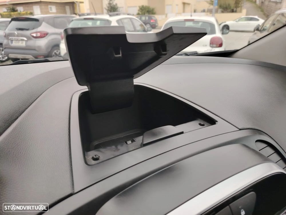 Renault Captur 0.9 TCE Exclusive - 17