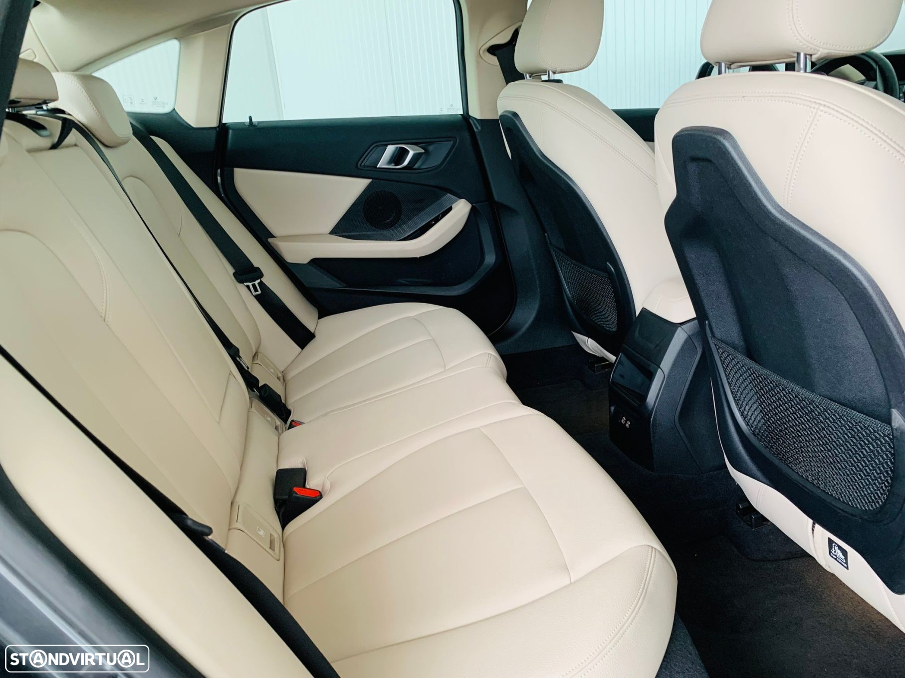 BMW 216 Gran Coupé d Aut. Luxury Line - 42