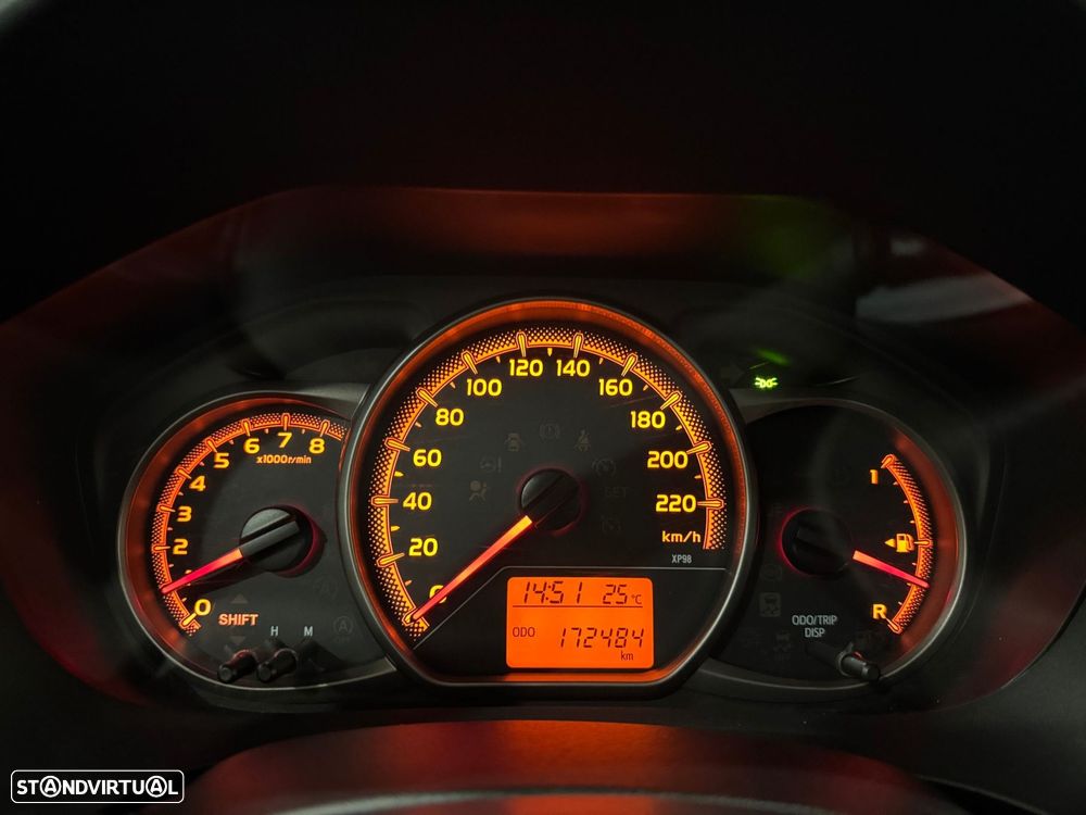 Toyota Yaris 1.0 VVT-i Comfort +PS Style +P.Techno - 33