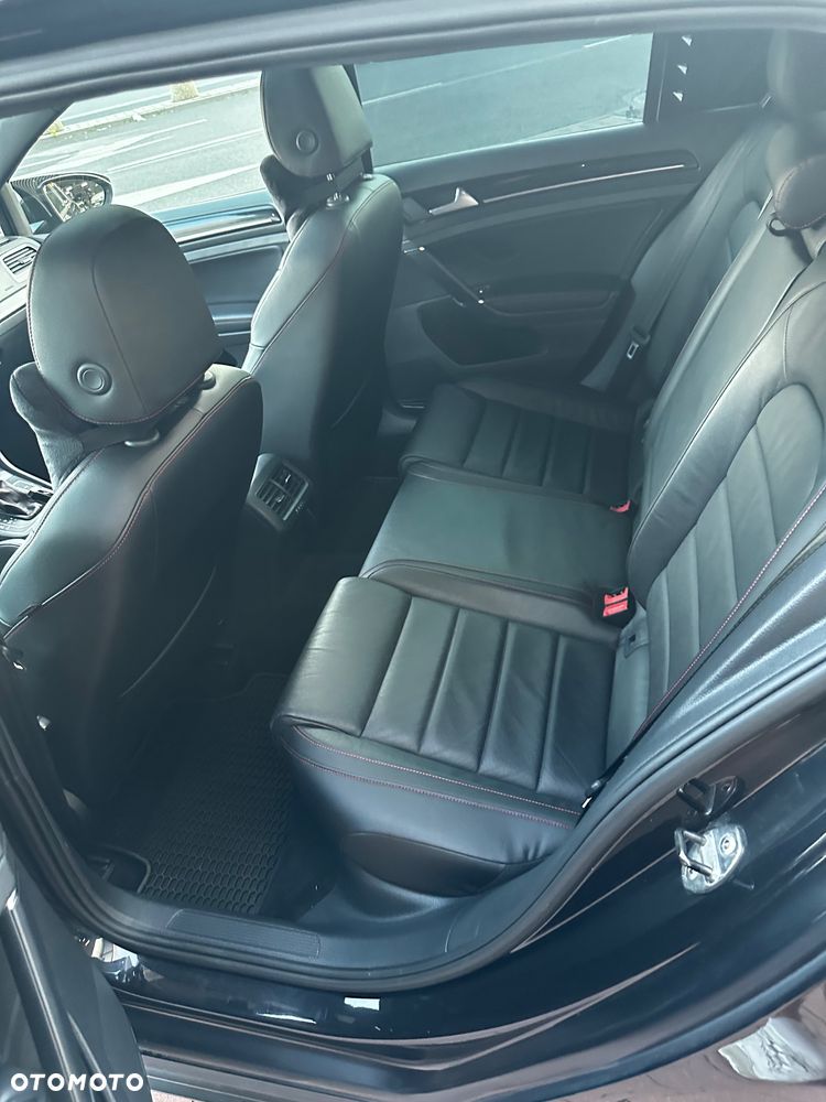 Volkswagen Golf GTI 2.0 TSI OPF DSG Performance - 21