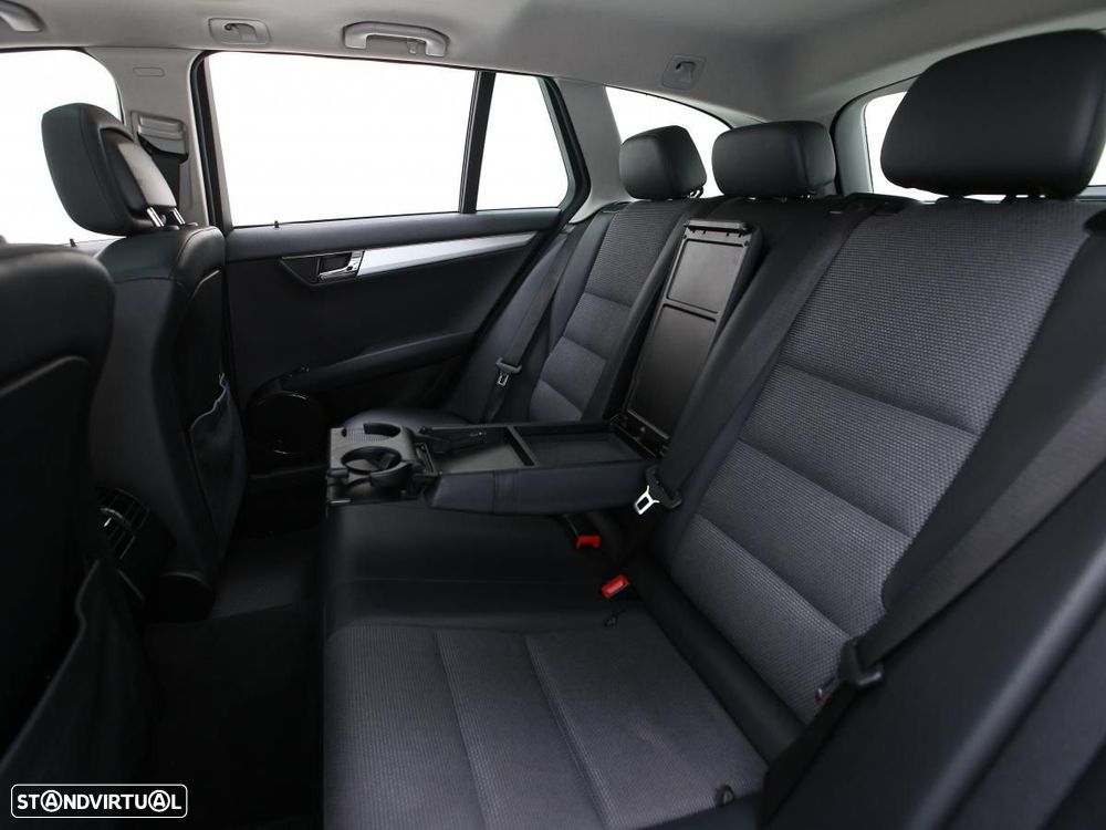 Mercedes-Benz C 200 - 12