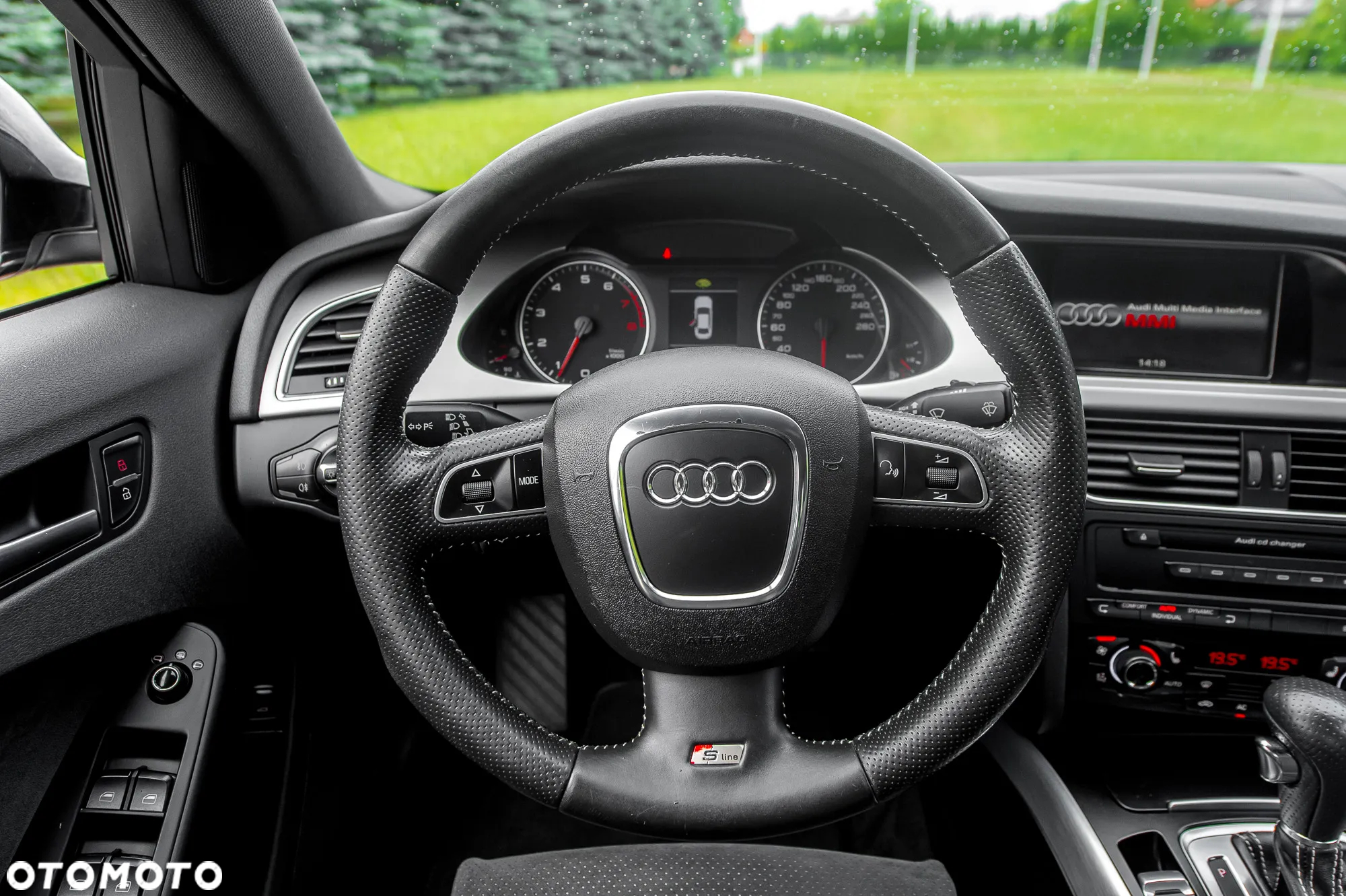 Audi A4 2.0 TFSI quattro S tronic S line Sportpaket - 24
