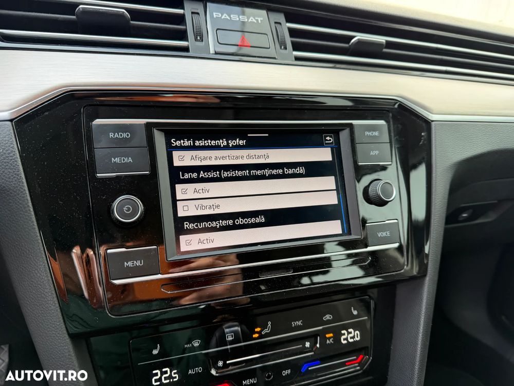 Volkswagen Passat 2.0 TDI DSG Highline - 19