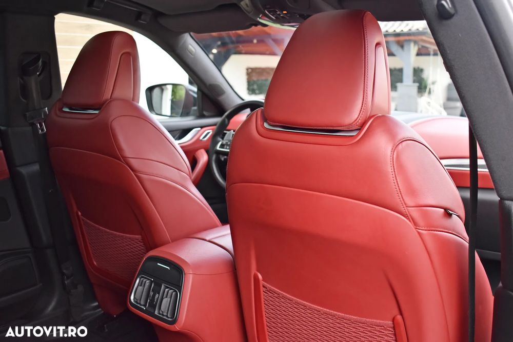 Maserati Levante - 13