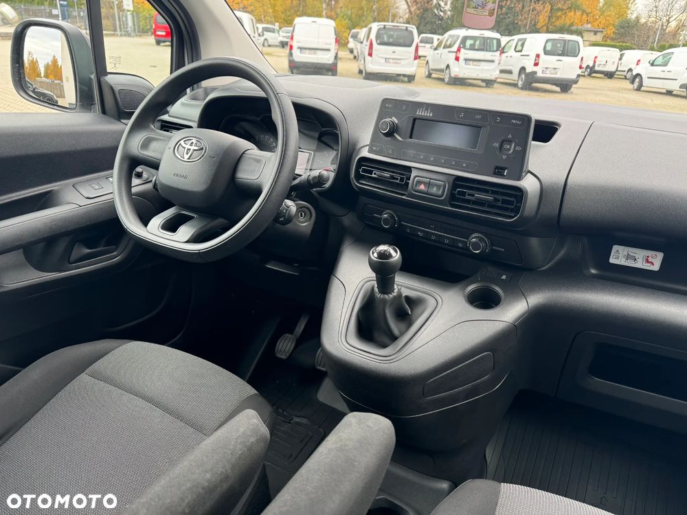 Toyota Proace City 1.5 D-4D Long 2,3t Active (bryg.) - 29