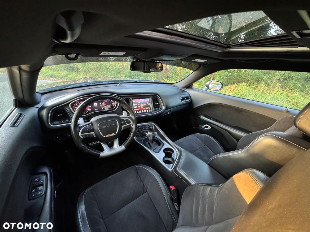 Dodge Challenger ver-automatik-srt-392 - 13