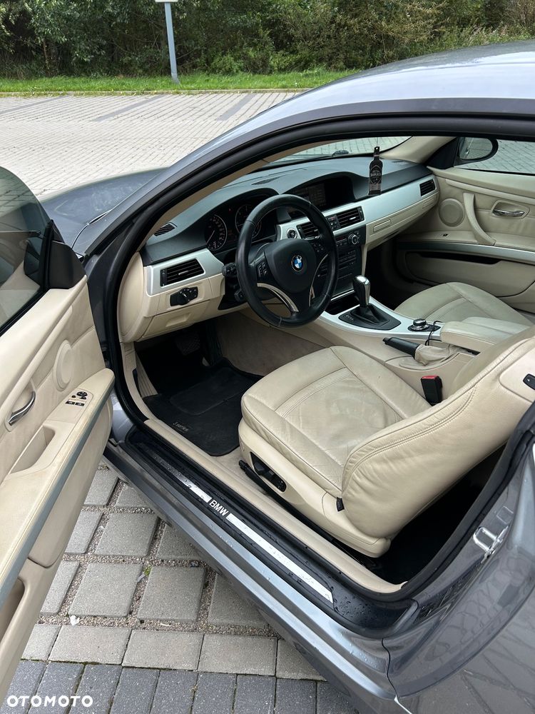 BMW Seria 3 320d Coupe - 9