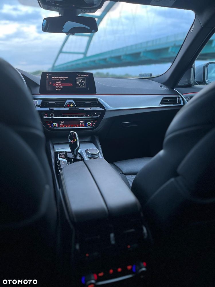 BMW Seria 5 540d xDrive Sport - 8