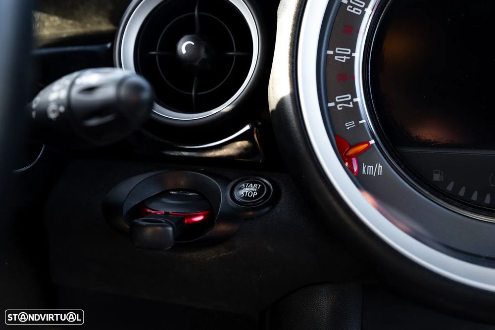 MINI 3 Portas John Cooper Works - 38
