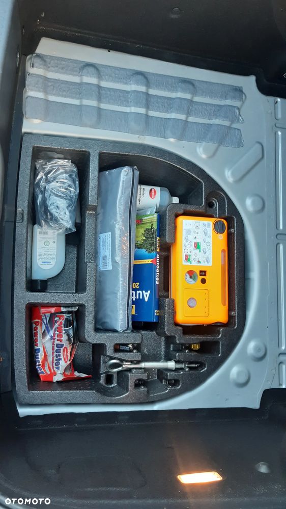 Peugeot RCZ 1.6 155 THP - 11