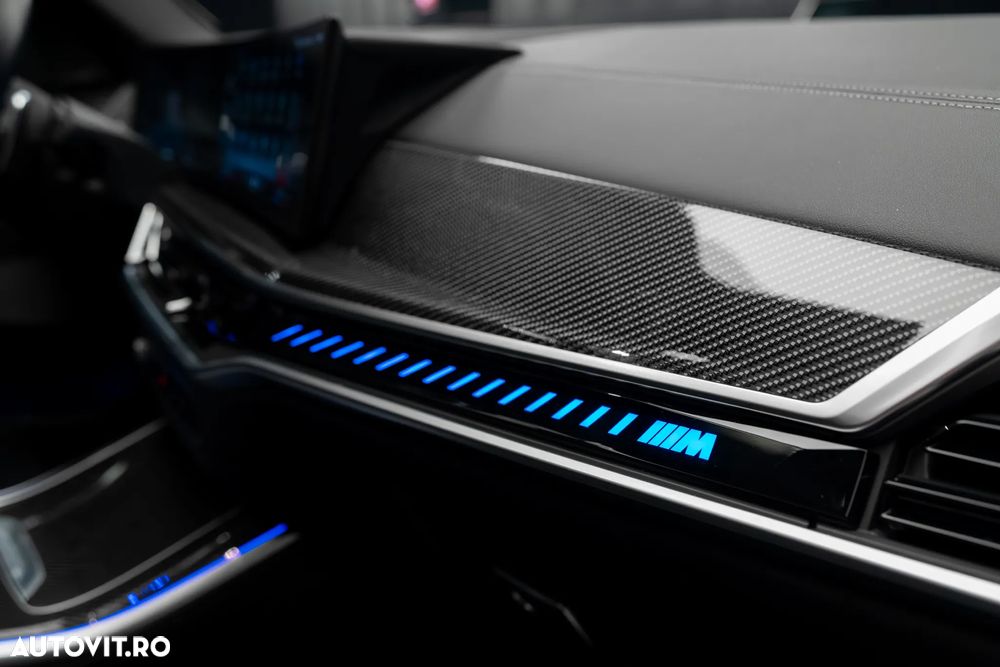 BMW X5 M M60i xDrive - 32