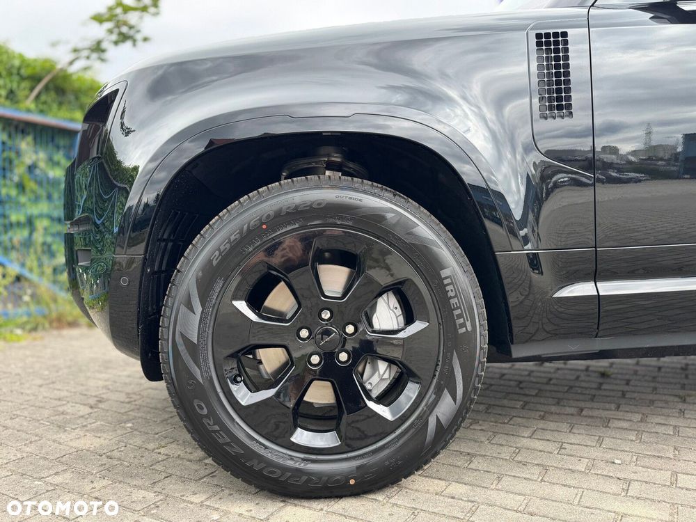 Land Rover Defender - 5