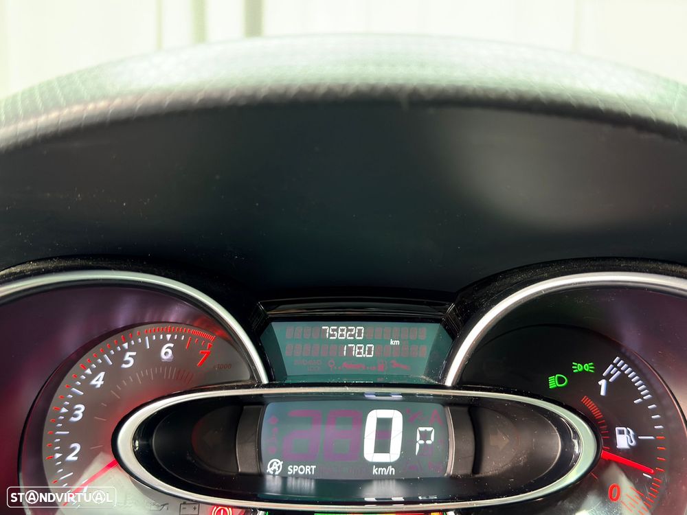 Renault Clio 1.6 T RS Trophy EDC - 23