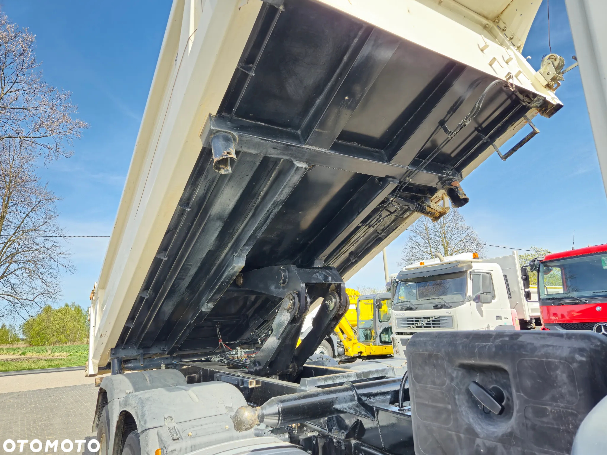 MAN MAN TGS 26.360 / 2 STRONNA WYWROTKA / EURO 6 - 10