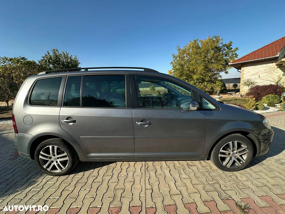 VOLKSWAGEN Touran 2006 — imagine 6
