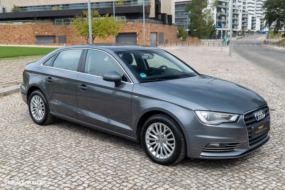 Audi A3 Limousine 1.6 TDI S-line - 1