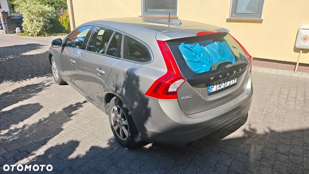 Volvo V60 D2 Drive-E Kinetic - 3