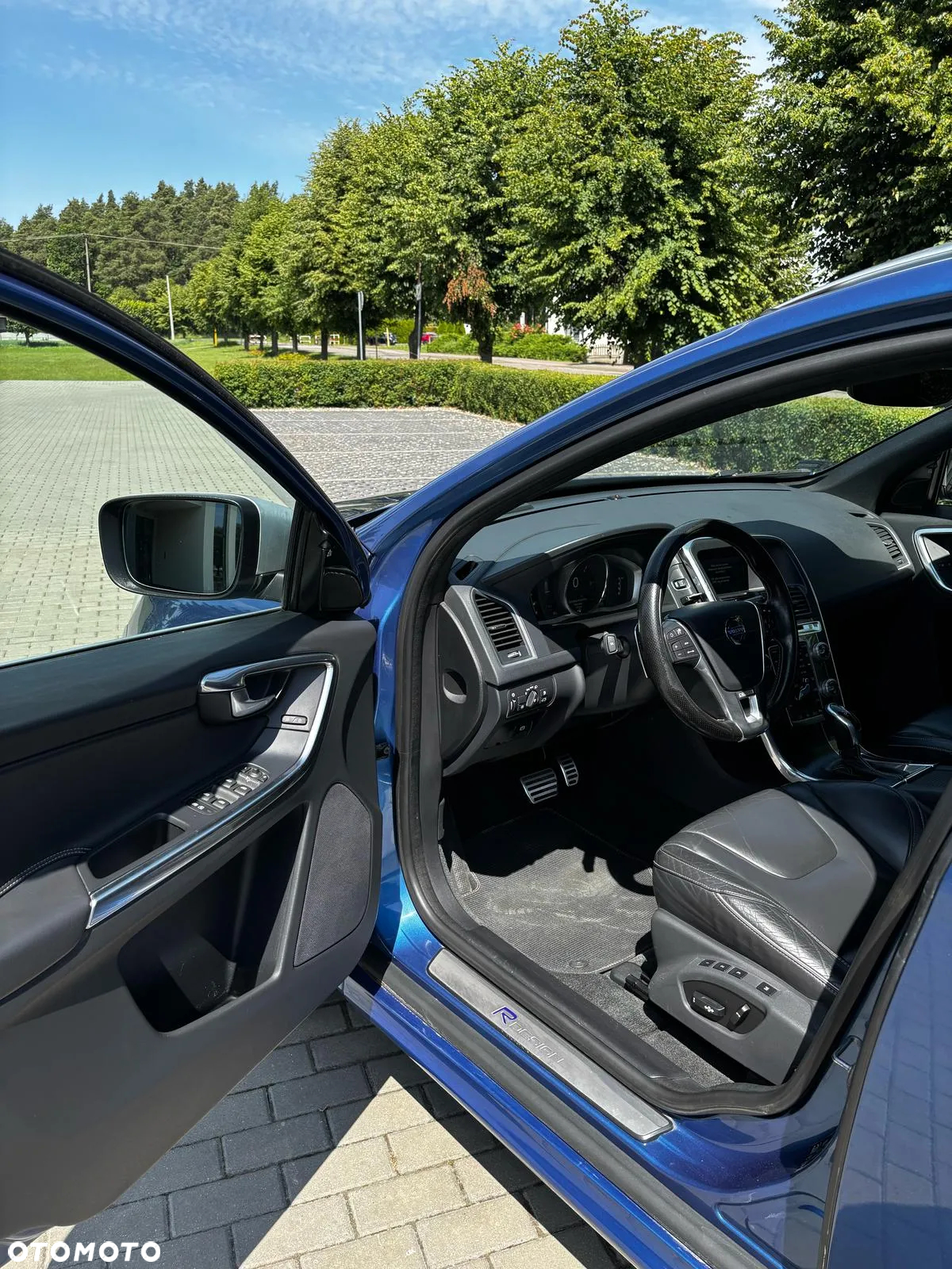 Volvo XC 60 D4 Drive-E R-Design Momentum - 5