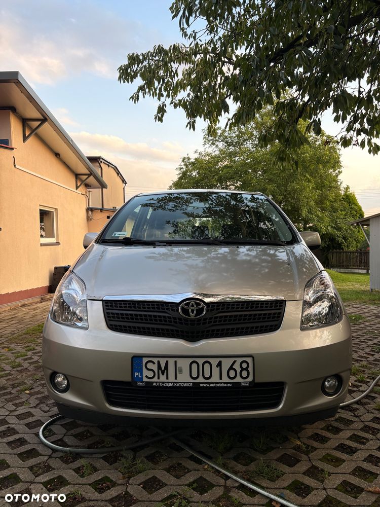 Toyota Corolla Verso 1.6 Terra - 1