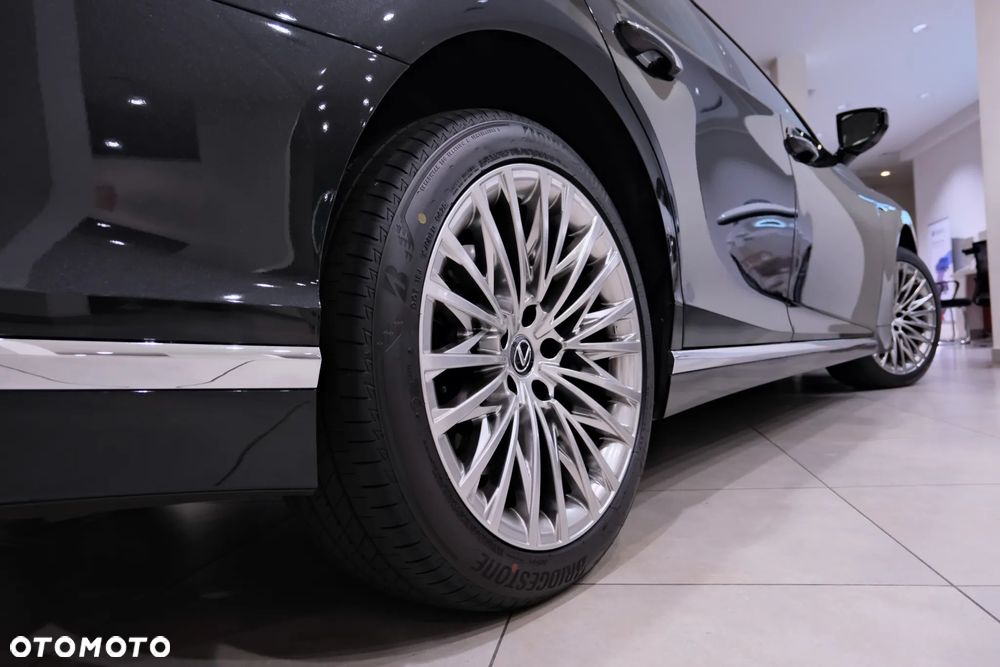 Lexus LS 500h Omotenashi AWD - 7