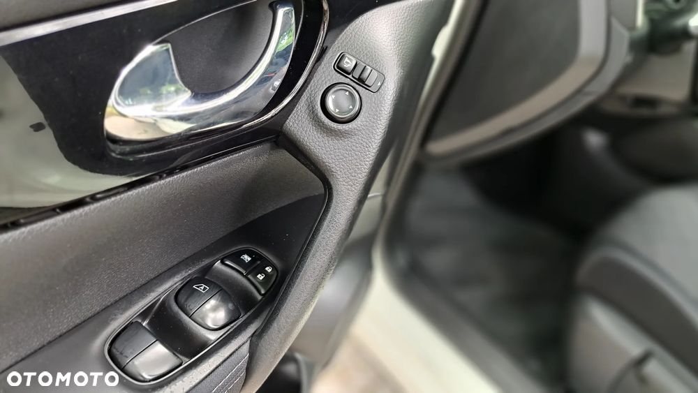 Nissan Qashqai 1.6 dCi Tekna S&S - 27