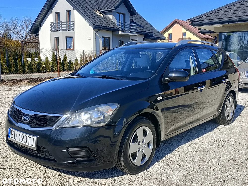 Kia Ceed - 1