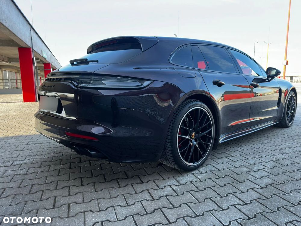 Porsche Panamera - 21