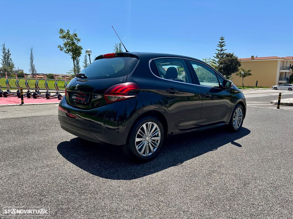Peugeot 208 1.2 VTi Allure - 9