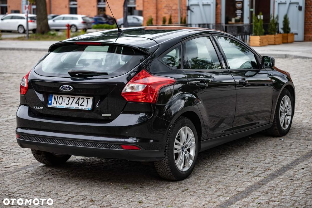 Ford Focus - 12