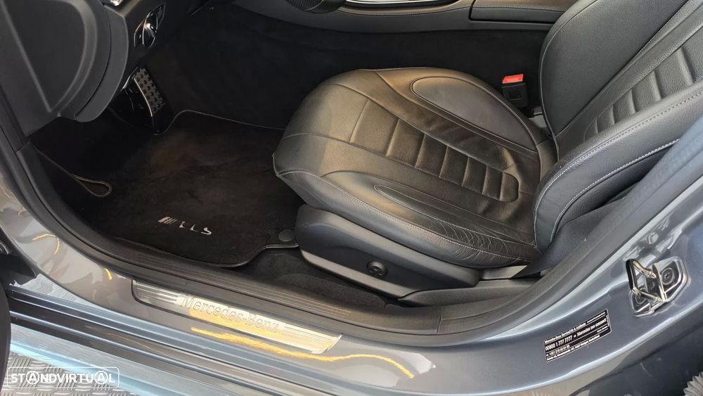 Mercedes-Benz CLS 300 d AMG Line - 37