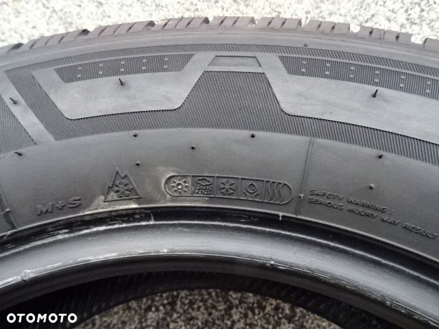 215/65/R16C 109/107T Hankook Vantra STAS2 - 7