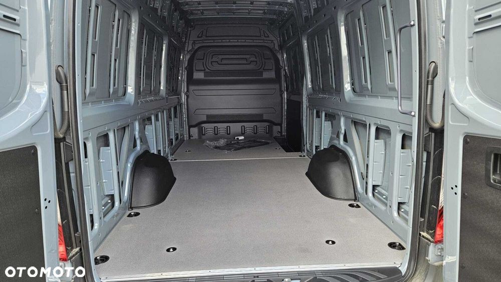 Mercedes-Benz Sprinter 319 CDI KA OM654 - 17