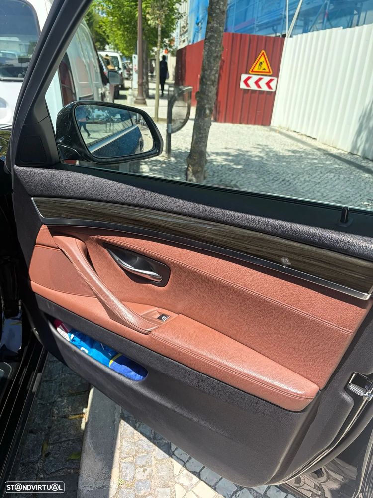 BMW 520 d Line Luxury Auto - 13