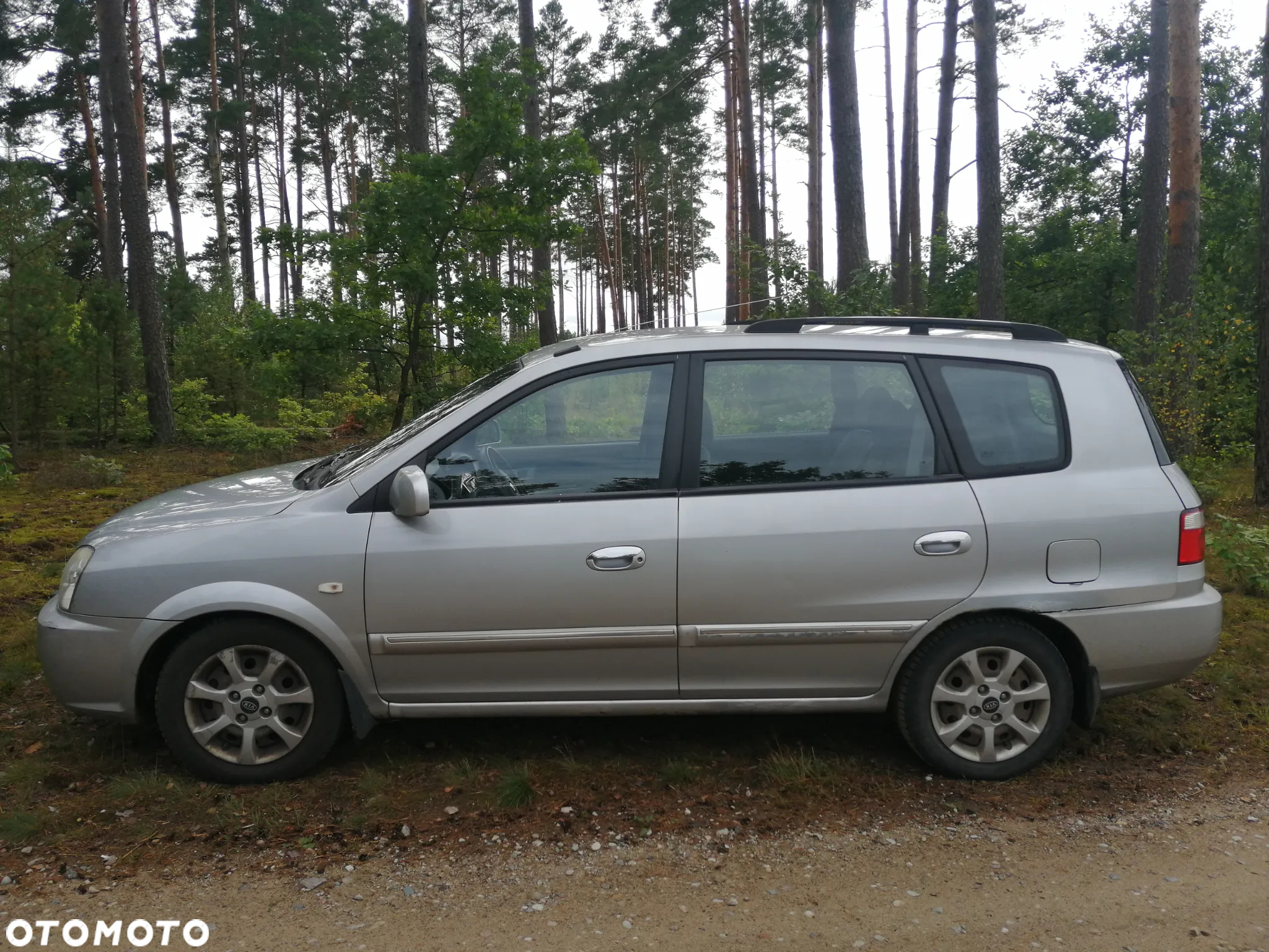 Kia Carens 2.0 CRDi EX - 4