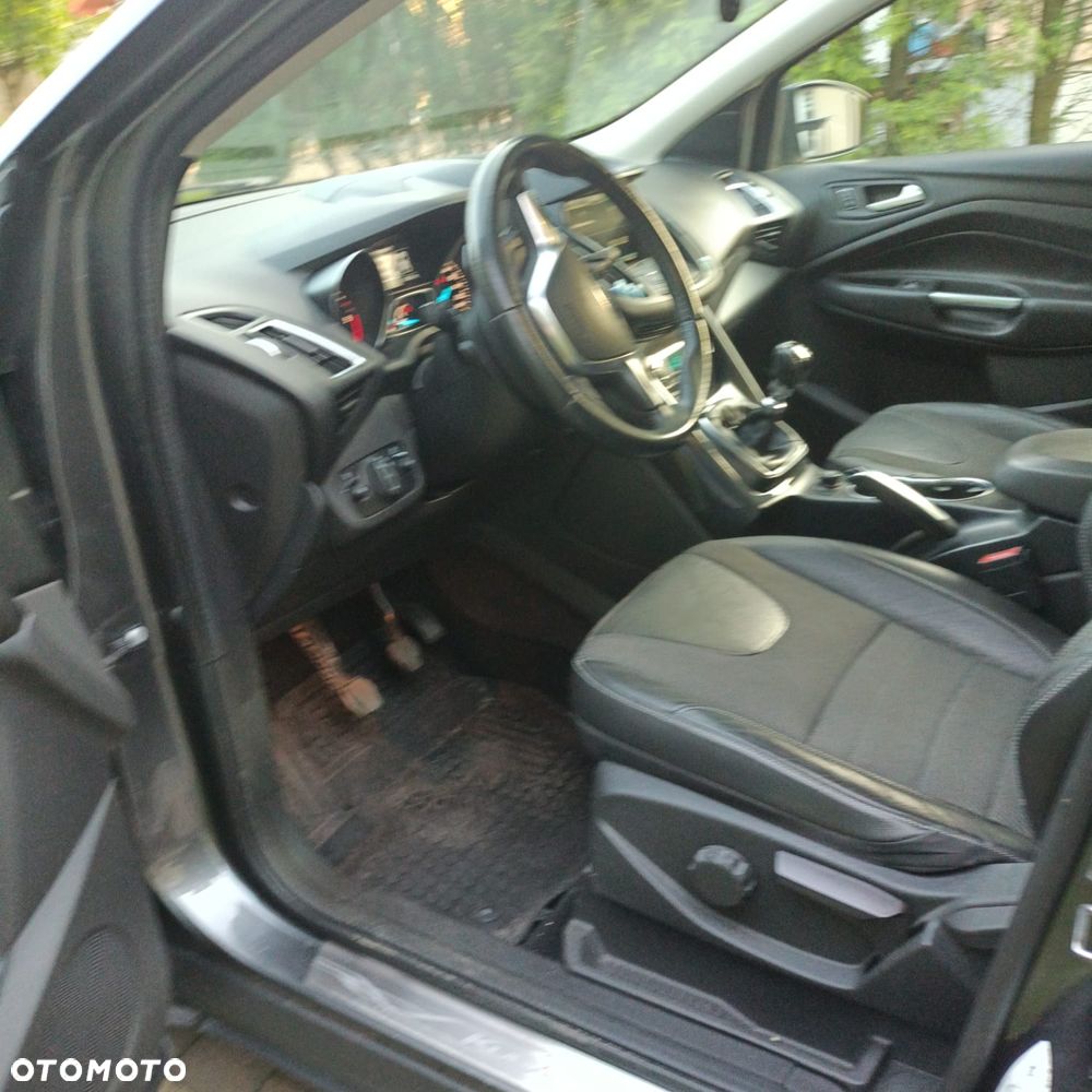 Ford Kuga 2.0 TDCi AWD Titanium - 6
