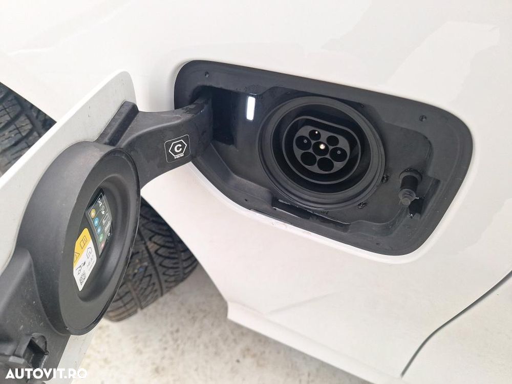 BMW Seria 3 330e xDrive Aut. Sport Line - 15