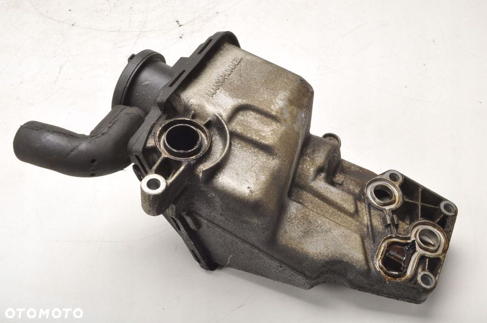 VOLVO S40 V50 2.4 B OBUDOWA FILTRA OLEJU 30788494 - 2