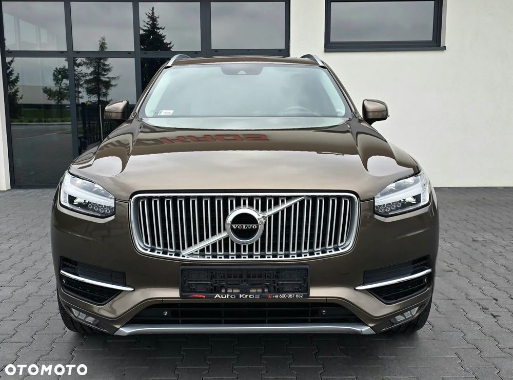Volvo XC 90 D5 AWD Geartronic Inscription - 8