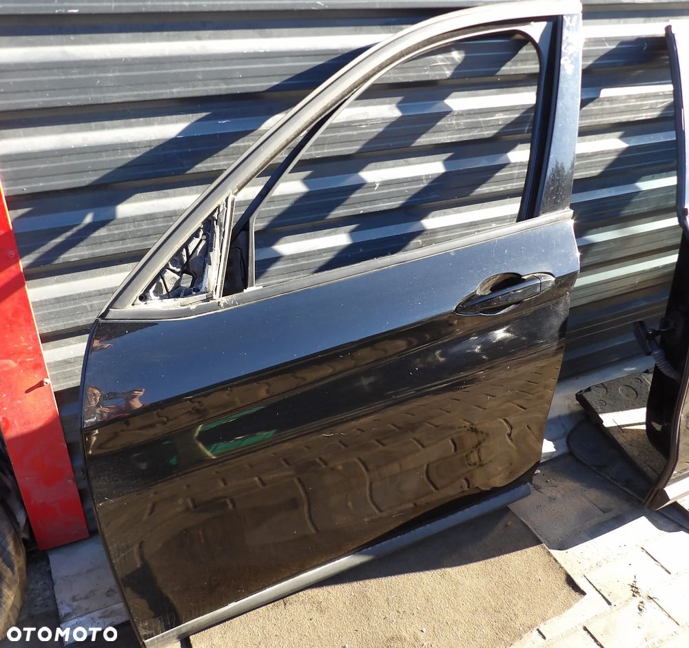 BMW - F48 - KOLOR 668 - DRZWI LEWY PRZÓD - 1