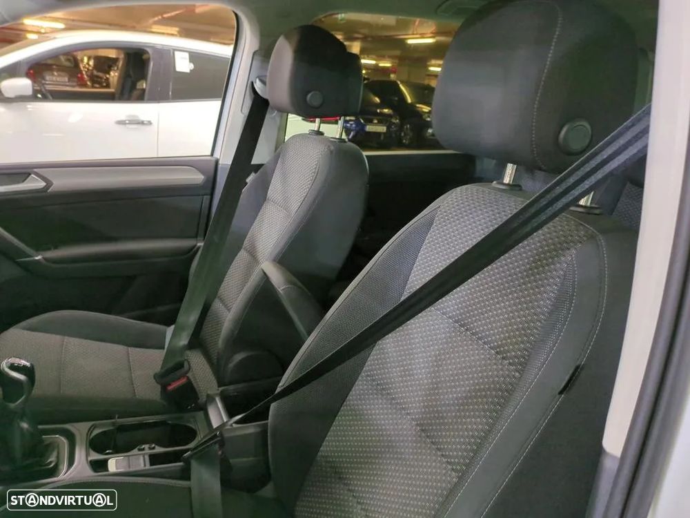 VW Touran 2.0 TDI Confortline - 5
