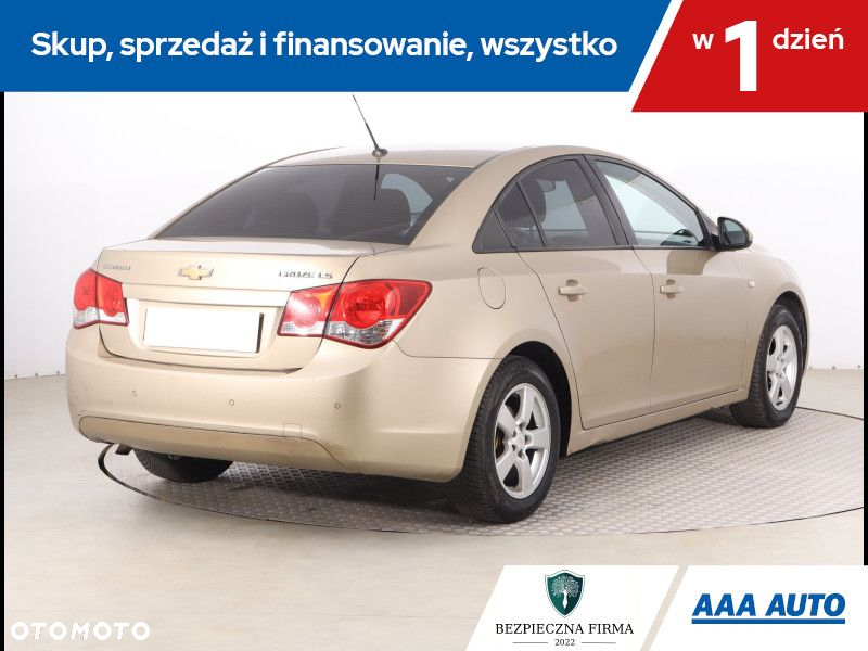 Chevrolet Cruze - 6