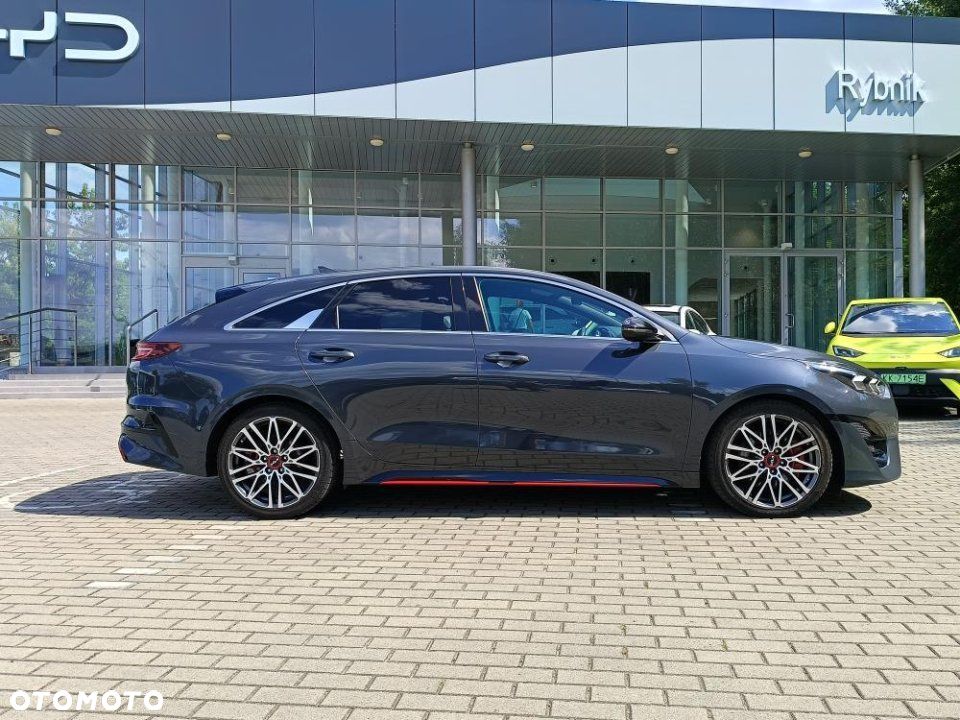 Kia ProCeed - 4