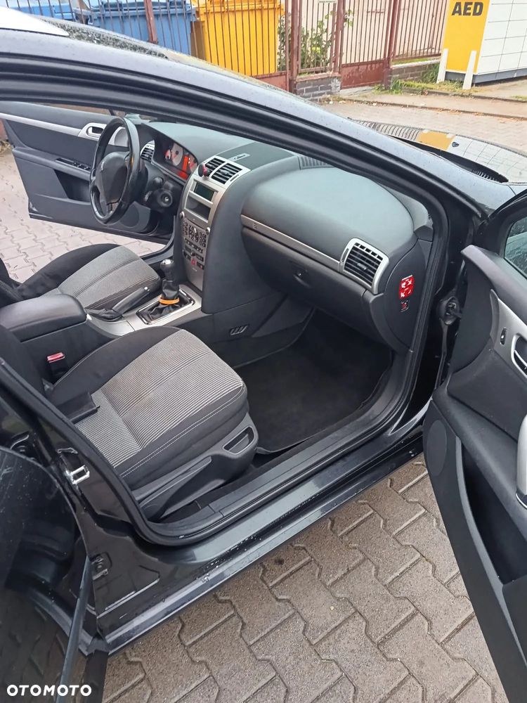 Peugeot 407 - 6