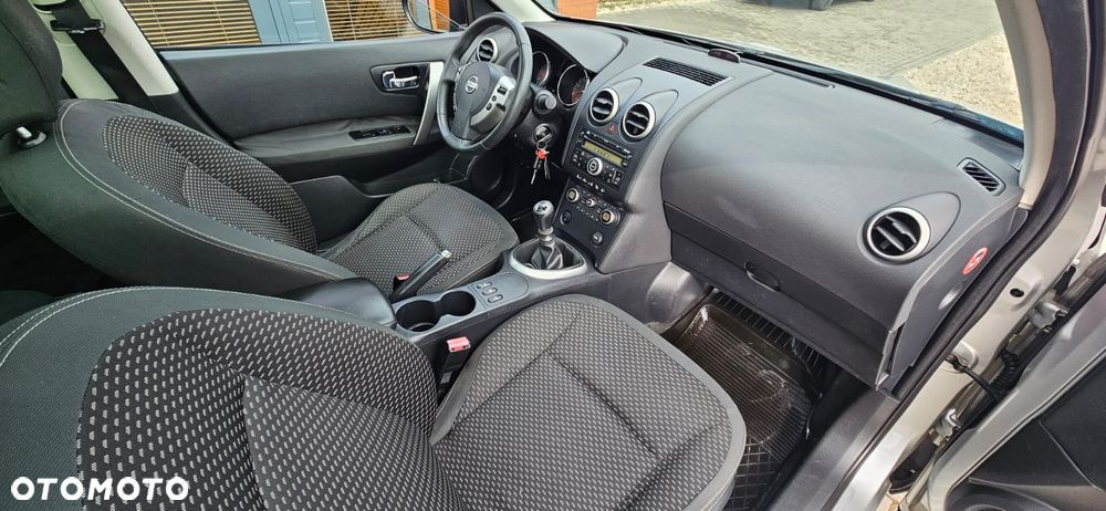 Nissan Qashqai+2 - 26