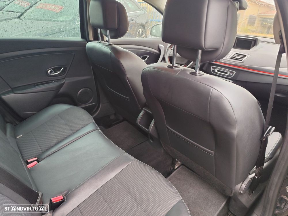 Renault Mégane Sport Tourer 1.6 dCi GT Line - 24