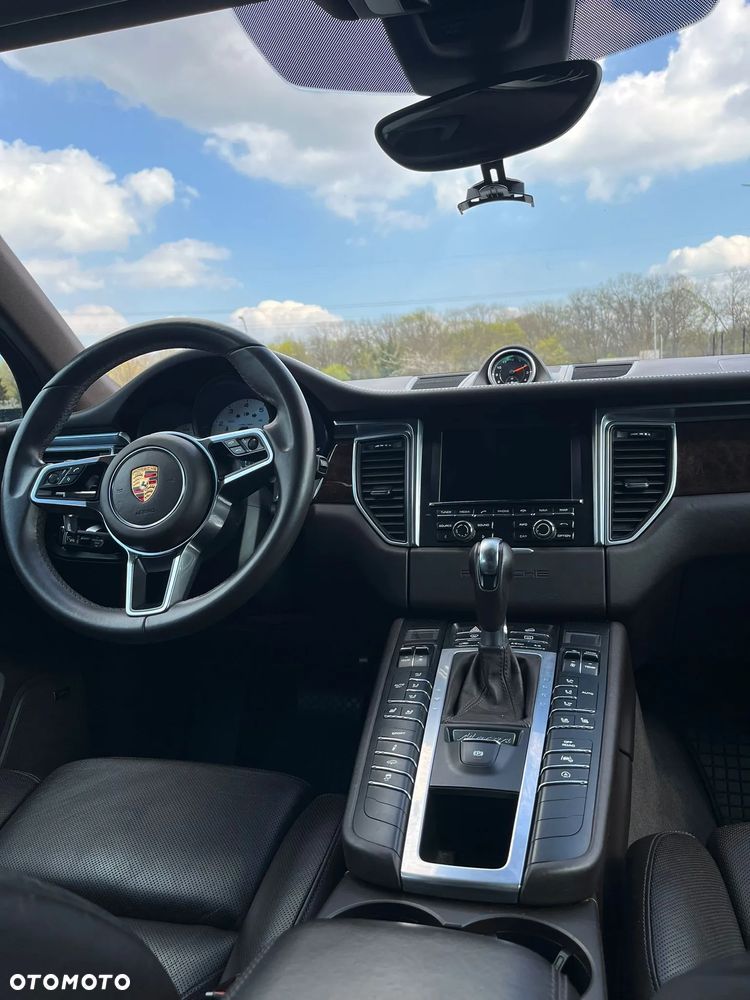 Porsche Macan - 13