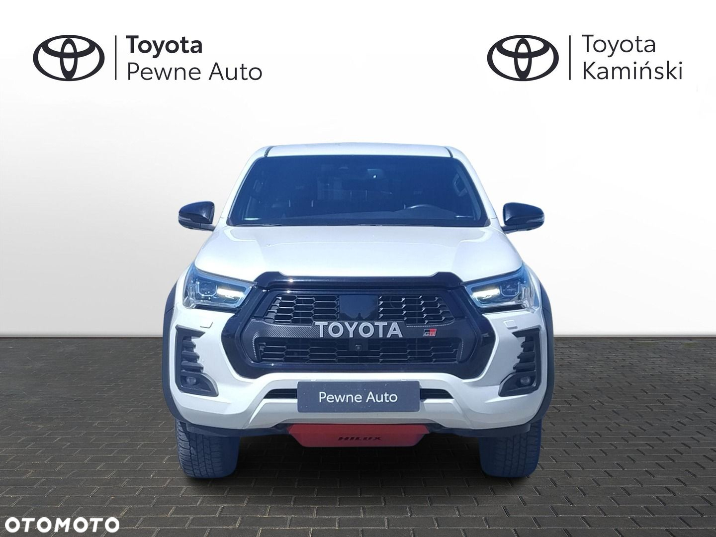 Toyota Hilux 2.8 D-4D Double Cab GR Sport 4x4 - 8